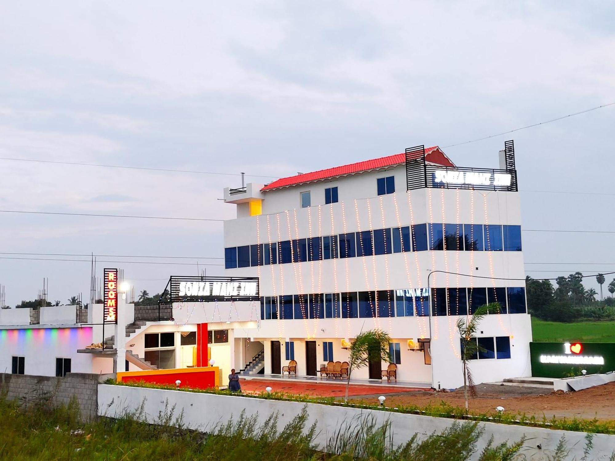Hotel Sonia Mahi Inn Kanyakumari Esterno foto